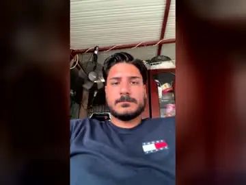 Stream the HD video of Gay sex chat with hasanozenn4