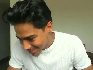 View the uncensored movie titled Gay sex chat with seraph_noir