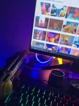 View the full video named Gay sex chat with mikechezrona