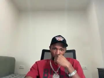 Play this hardcore scene called Gay sex chat with maiky146362