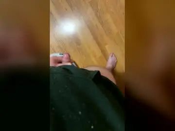 Enjoy watching complete movie named Gay sex chat with prettyfeet08