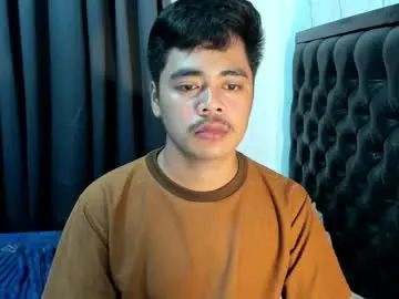Stream the complete clip named Gay sex chat with midnight_firstxx