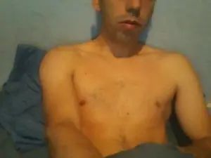Watch this uncut video of Gay sex chat with josejose19039