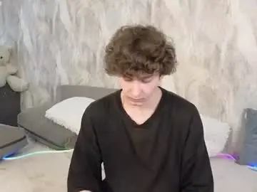 View this hardcore scene of Gay sex chat with liam_wins