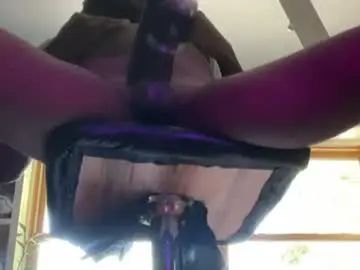 Play the uncensored video titled Gay sex chat with blkbullgoonz