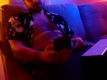 Watch this uncut movie called Gay sex chat with domjuantriumphant