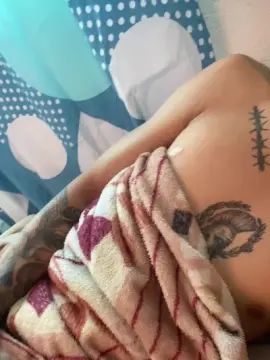 Play the uncut movie named Gay sex chat with babyboo1