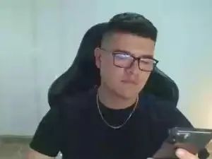 Watch this uncensored scene of Gay sex chat with david_smith_
