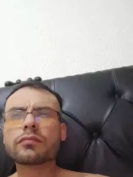 Stream this complete scene called Gay sex chat with drexos2