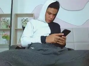 Play uncut clip called Gay sex chat with EdyLucianni