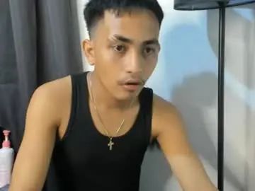 Enjoy watching this hardcore movie of Gay sex chat with wade_son
