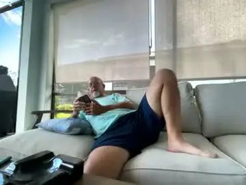 Stream this full movie of Gay sex chat with beezkneez63