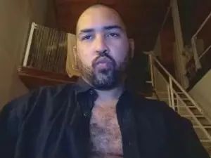 Play uncensored scene named Gay sex chat with Caribehairybear