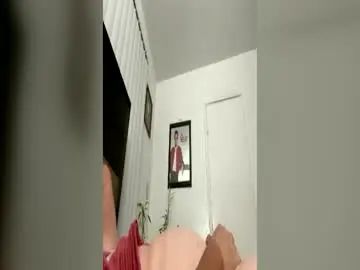 View this uncensored movie called Gay sex chat with srclark100972