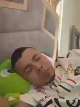 Play complete video titled Gay sex chat with Fer2