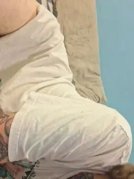 Enjoy watching this full scene of Gay sex chat with Cade420