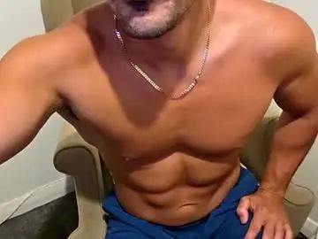 Watch the uncut scene of Gay sex chat with thatguy99__