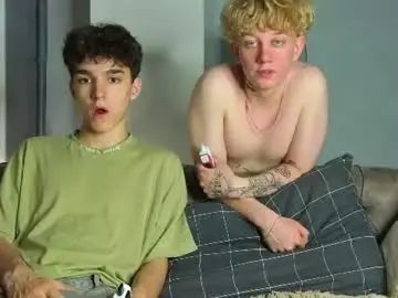 Play this full clip called Gay sex chat with em_chipsi
