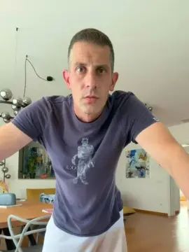 Watch complete video of Gay sex chat with Ippopotamo