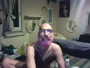 Play HD movie of Gay sex chat with beardguy34