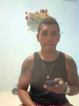 Play this hardcore movie of Gay sex chat with Zareck