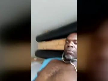 Watch complete scene of Gay sex chat with lustythebrown