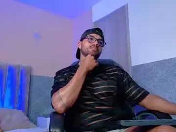 Play uncensored clip called Gay sex chat with thiagoleon_