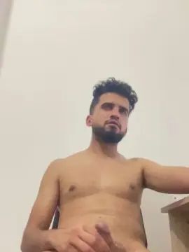 Watch uncut clip titled Gay sex chat with Bigiheb46