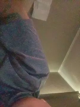 Watch HD video titled Gay sex chat with Ceedeez22