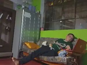 Stream complete scene of Gay sex chat with Maqui