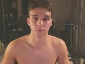 Watch the uncut video of Gay sex chat with rosex86581