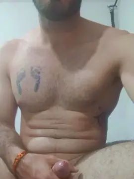 Play this complete video named Gay sex chat with godie26