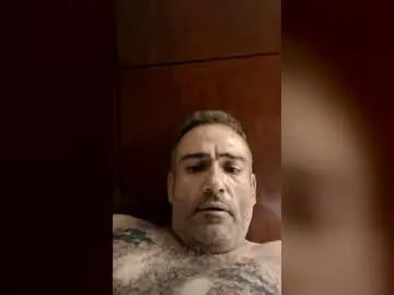 View uncut clip of Gay sex chat with cuminmyass696980