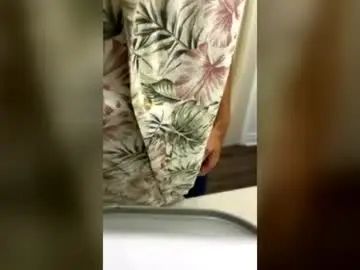View this uncensored clip titled Gay sex chat with mushroommike91