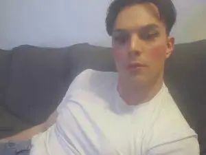 Play this uncut video titled Gay sex chat with Alexibb