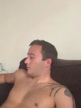 Enjoy watching the full scene of Gay sex chat with Dullboy