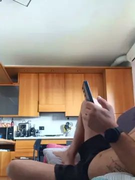Play complete video titled Gay sex chat with ProfiloHotxxx