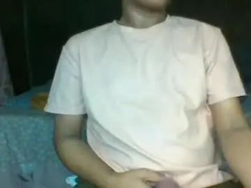 Watch the uncut video of Gay sex chat with chubby_milkers