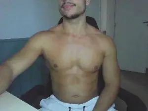 Enjoy watching hardcore movie named Gay sex chat with josesuarez5