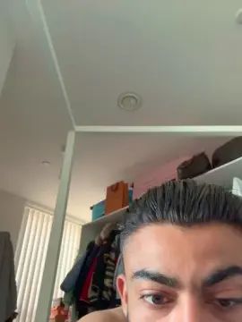 Stream HD clip of Gay sex chat with Alwaysnaked90