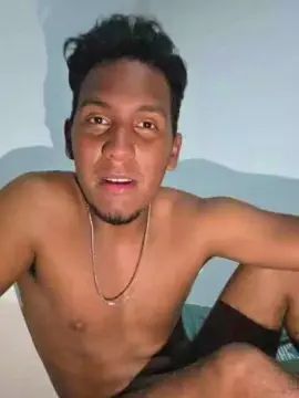 Enjoy watching uncensored movie of Gay sex chat with diegoxxx