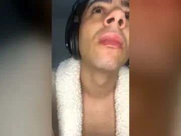 Play this hardcore video titled Gay sex chat with cauazms223